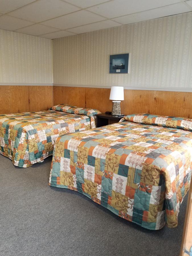 Long Ships Motel Су-Сент-Мари Экстерьер фото